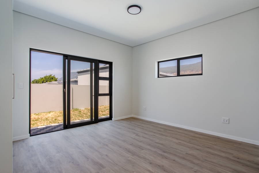 3 Bedroom Property for Sale in Honeydew Country Estate Western Cape